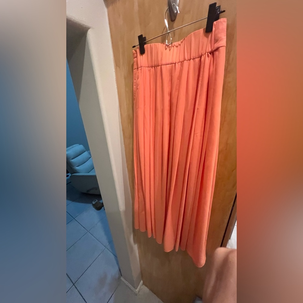 Anthropologie || Maeve Zocalo Pleated Chiffon Maxi Skirt Slit Orange Peach - Picture 4 of 9